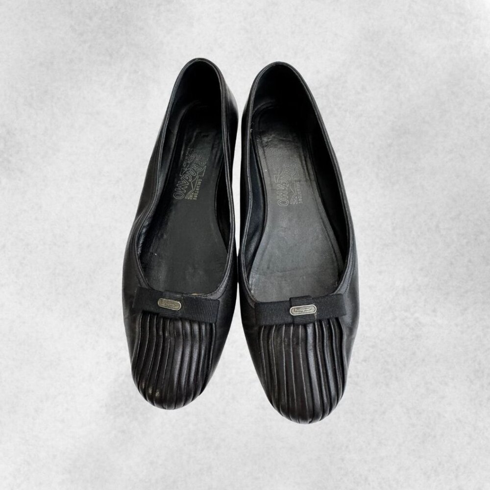 Black Salvatore Ferragamo Flats with bow (US 8.5) - Picture 3 of 8